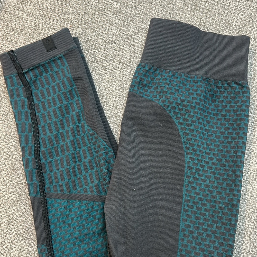 MOVING SALE Lululemon About That Base Green & Gray Leggings